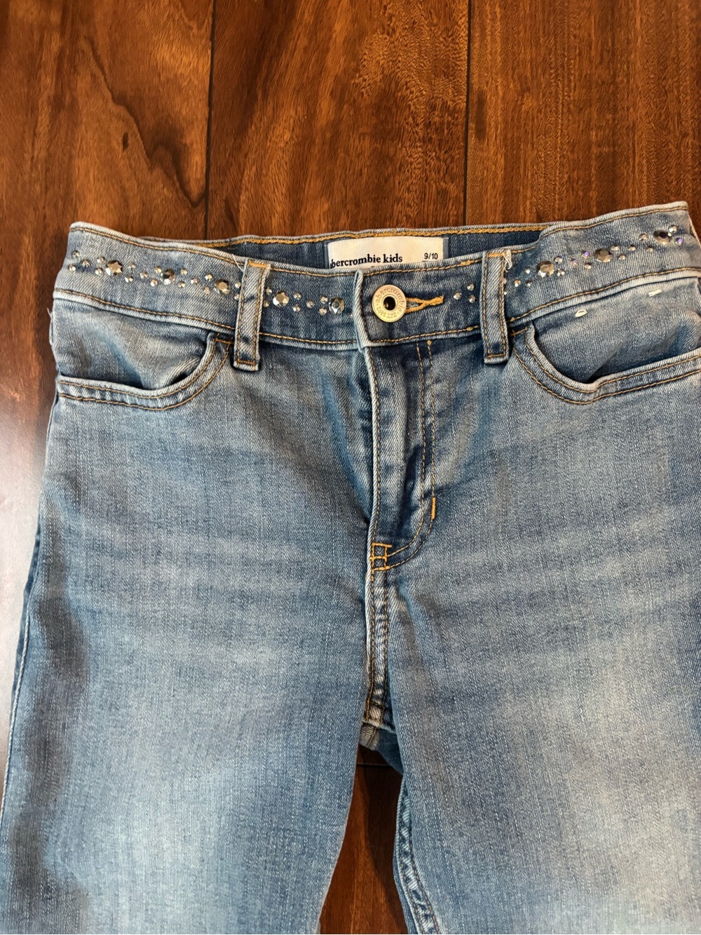 abercrombie kids medium blue denim jeans with rhinestone waistband